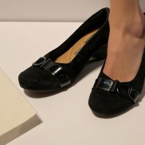 New Clarks Collections Soft Cushion Graduation Black Suede Shoes Size 6M
